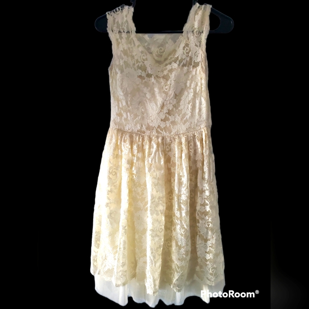 Lace dress